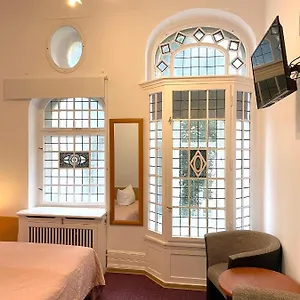 Castell Am Kurfuerstendamm 3*, Berlin Germany